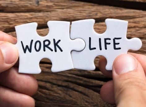 Avviso pubblico per il finanziamento di misure di conciliazione vita-lavoro a sostegno di lavoratrici e lavoratori indipendenti.